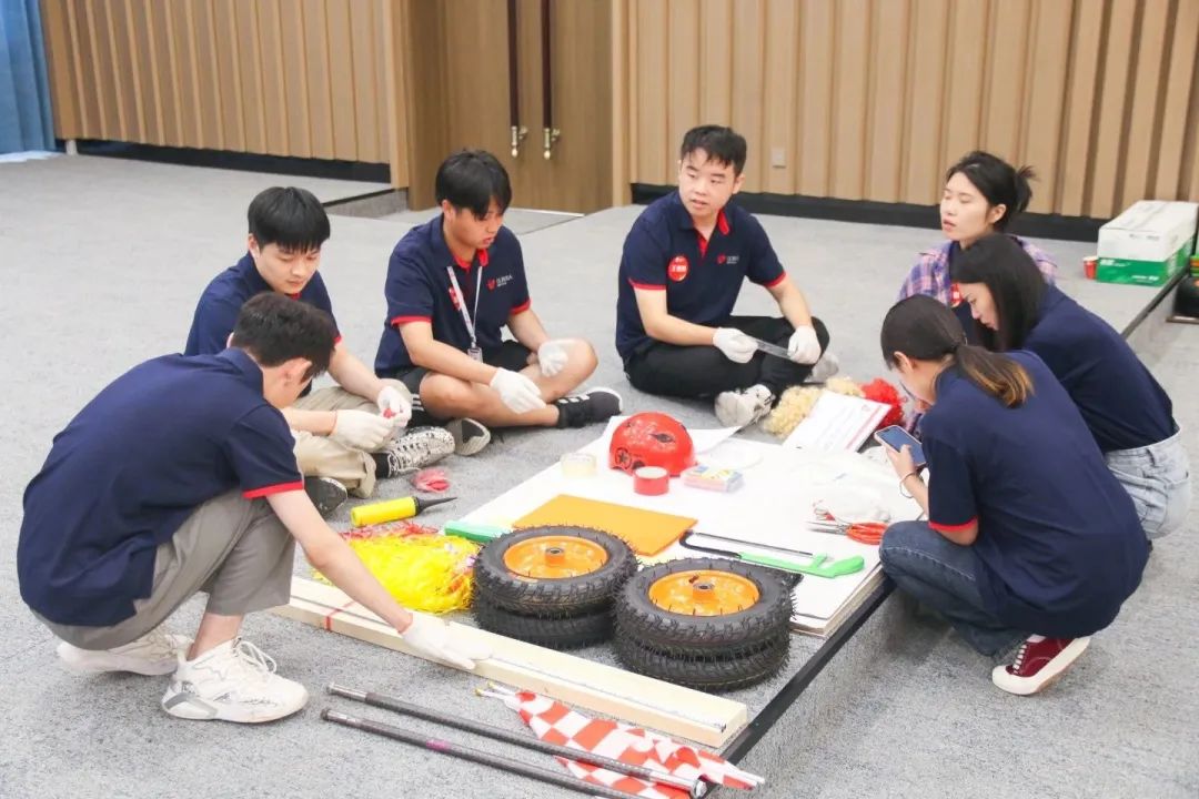 我们一起奔赴山海，领跑未来！